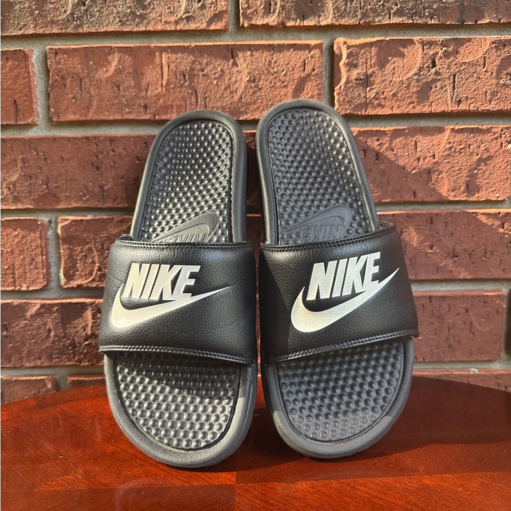 Nike Slides - Black